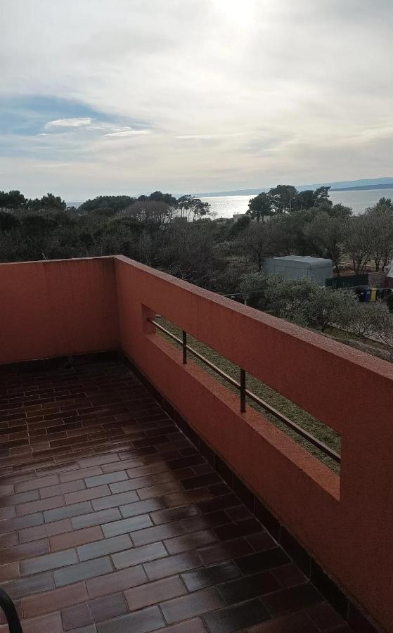 Family Apartments Tomy Punat Esterno foto