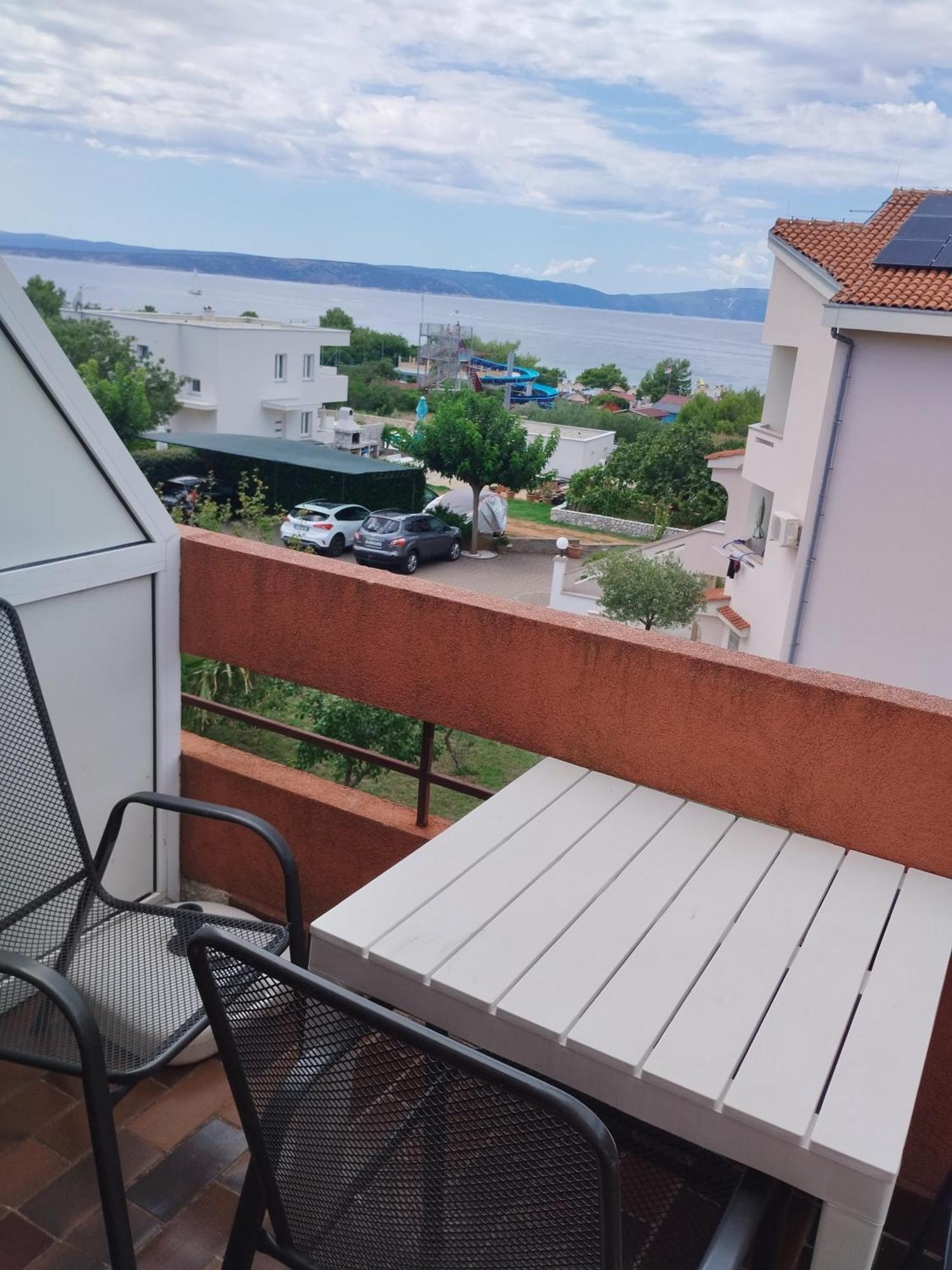 Family Apartments Tomy Punat Esterno foto